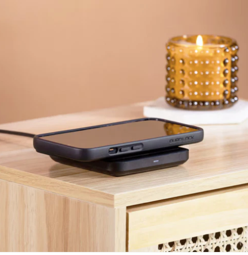quad-lock-mag-wireless-charging-pad