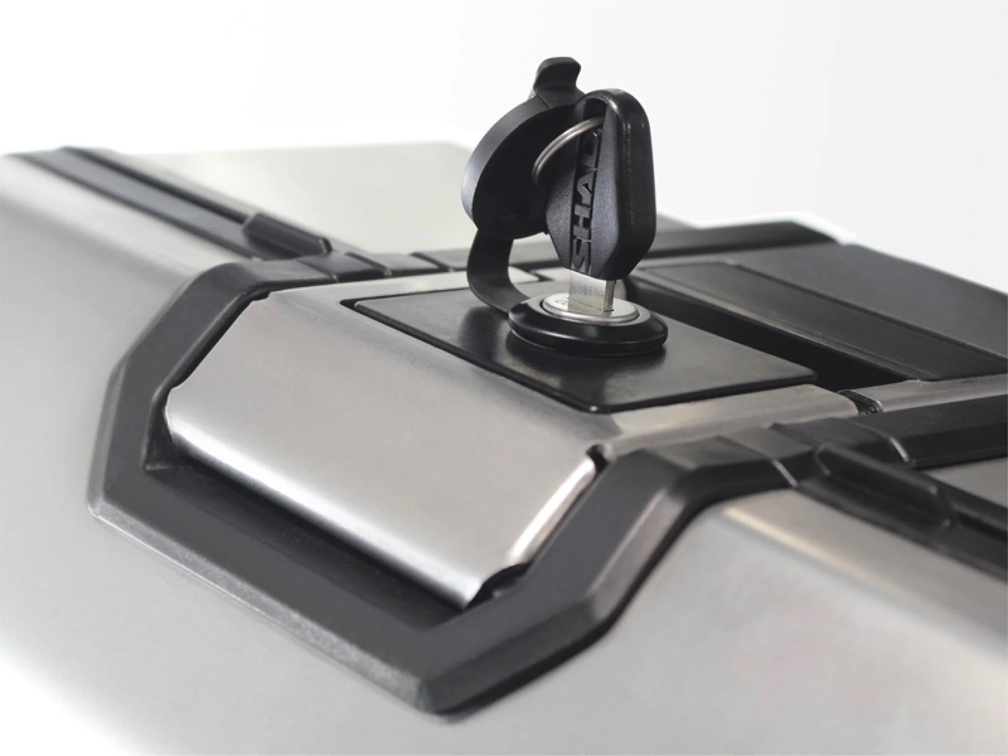 shad-terra-tr48-motorcycle-top-case
