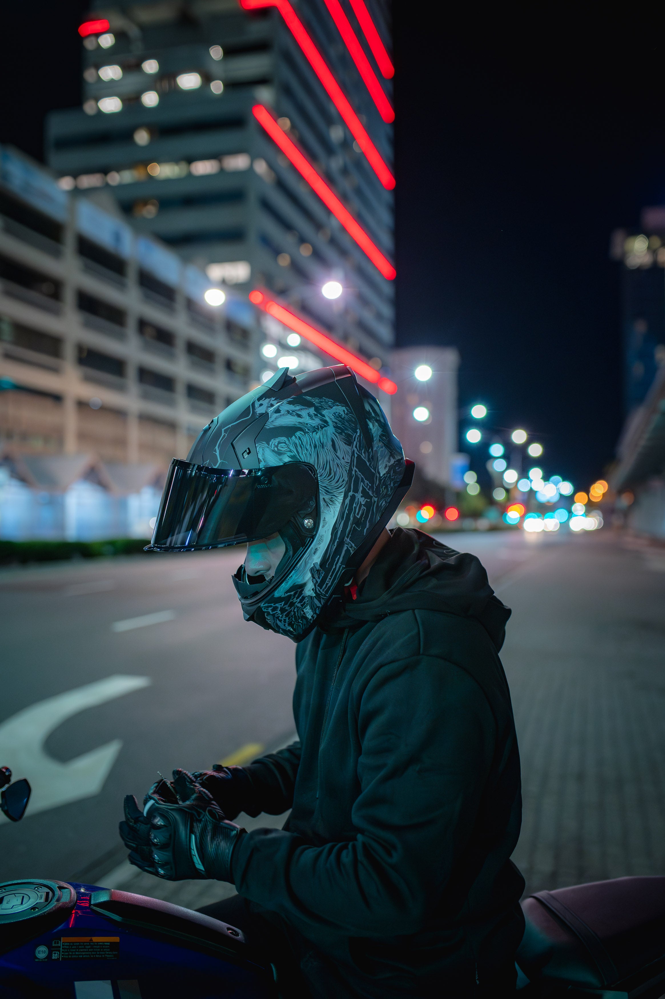 SGI Rival Magma Anthracite Motorcycle Helmet | Motorbike Helmets RSA