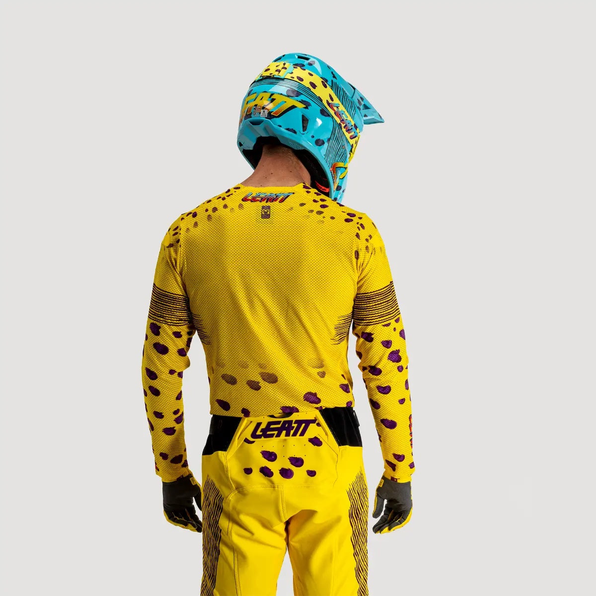 leatt-moto-5-5-ultraweld-cheetah-motocross-jersey