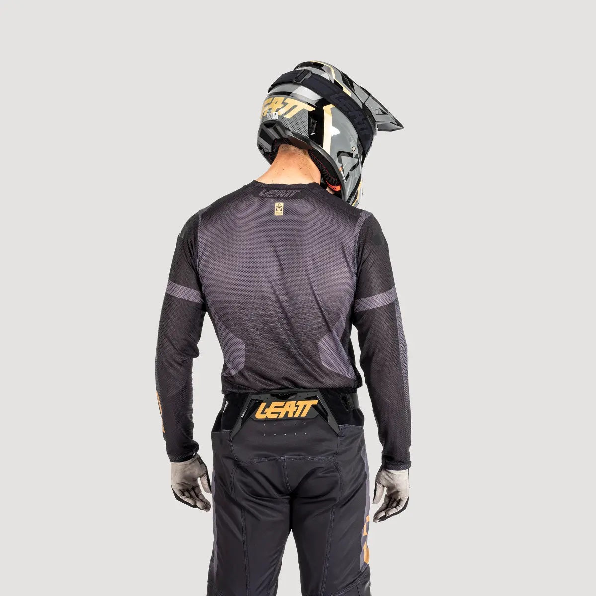 leatt-moto-5-5-ultraweld-stealth-motocross-jersey