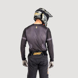 leatt-moto-5-5-ultraweld-stealth-motocross-jersey