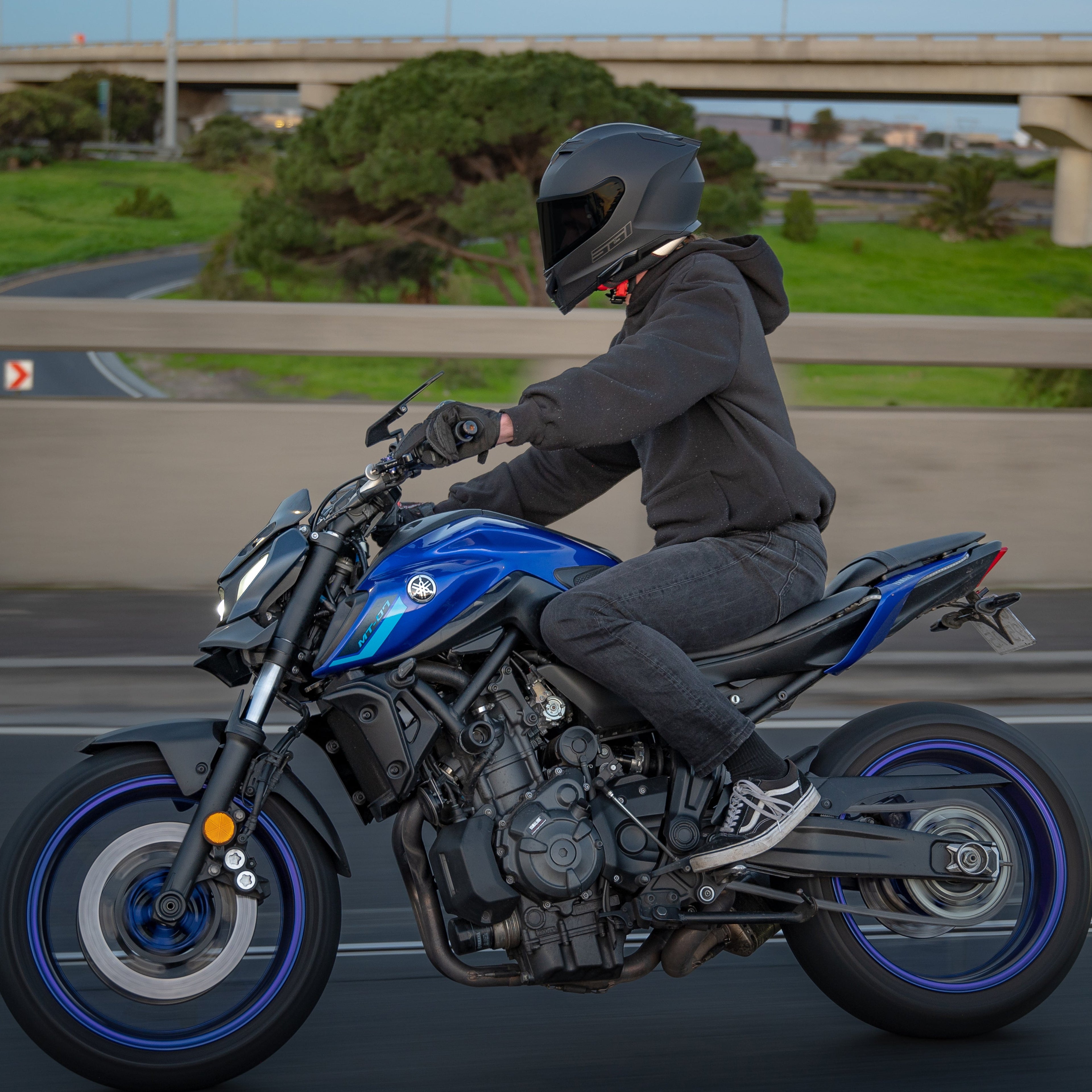SGI Venom Matt Black Full Face Helmet